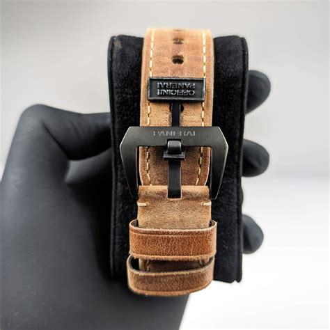 changing panerai clasp|panerai luminor 1950 strap.